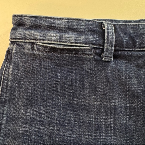 Talbots Flawless High Waist Flair Slit/Welt Pockets 10P Jeans Denim Women’s - Picture 6 of 13